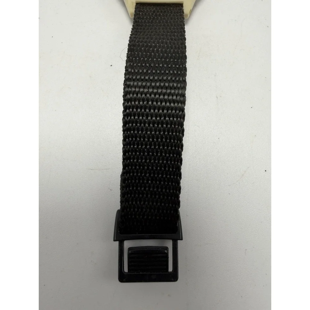 Freestyle Shark Vintage Ladies Watch New Battery 29MM 7